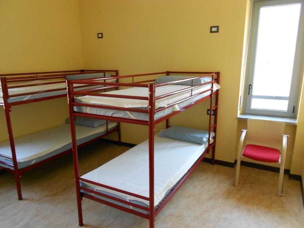 Di - Malpensa Hostel *